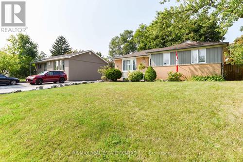 1363 Sheldon Avenue, Oakville (Bronte West), ON - Outdoor