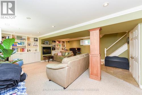 1363 Sheldon Avenue, Oakville (Bronte West), ON - Indoor