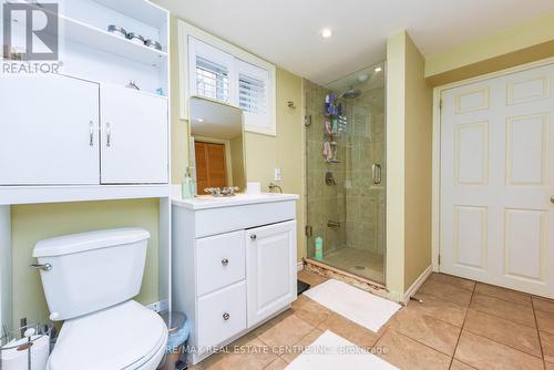 1363 Sheldon Avenue, Oakville (Bronte West), ON - Indoor Photo Showing Bathroom