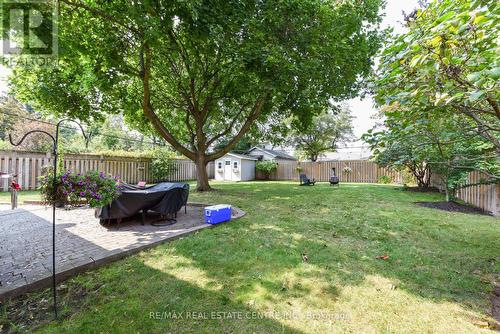 1363 Sheldon Avenue, Oakville (Bronte West), ON - Outdoor With Backyard