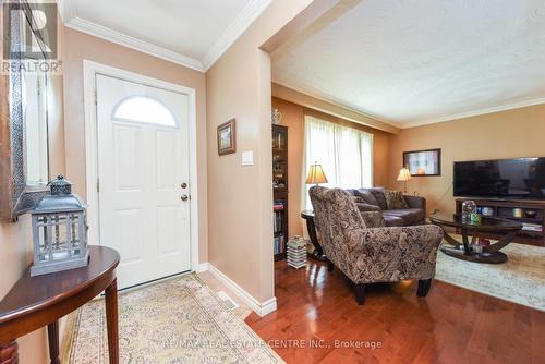 1363 Sheldon Avenue, Oakville (Bronte West), ON - Indoor Photo Showing Living Room