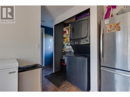 7505 Old Cariboo Highway, Prince George, BC - Indoor Photo Showing Laundry Room