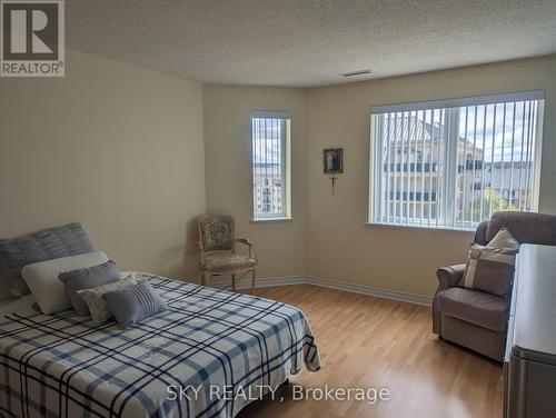 707 - 10 Dayspring Circle, Brampton (Goreway Drive Corridor), ON - Indoor Photo Showing Bedroom