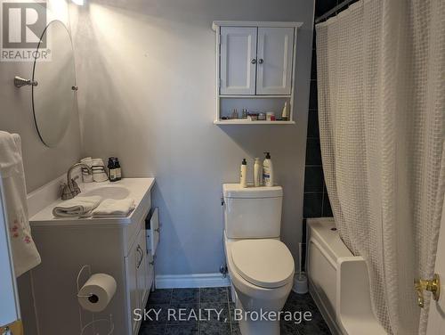 707 - 10 Dayspring Circle, Brampton (Goreway Drive Corridor), ON - Indoor Photo Showing Bathroom