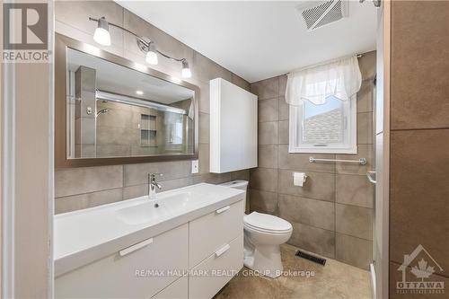 115 Ste-Cecile Street, Ottawa, ON - Indoor Photo Showing Bathroom