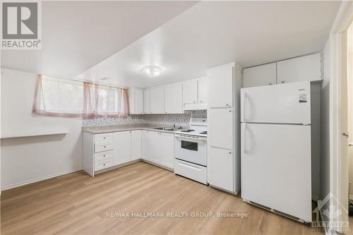 115 Ste-Cecile Street, Ottawa, ON - Indoor Photo Showing Kitchen