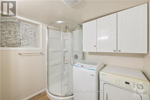 115 Ste-Cecile Street, Ottawa, ON - Indoor Photo Showing Laundry Room