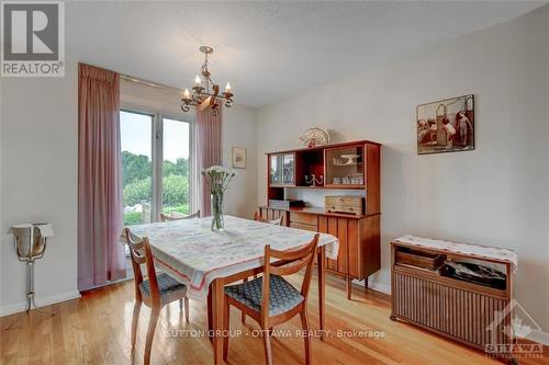 30 Tiverton Drive, Ottawa, ON - Indoor Photo Showing Dining Room