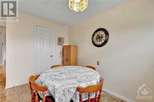 30 Tiverton Drive, Ottawa, ON - Indoor Photo Showing Other Room