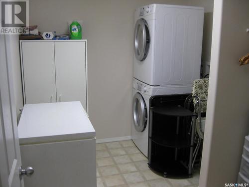 306 2006 7Th Street, Rosthern, SK - Indoor Photo Showing Laundry Room