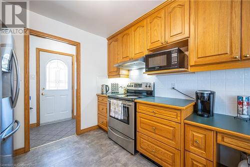 65 Keats Drive, Woodstock, ON - Indoor Photo Showing Kitchen