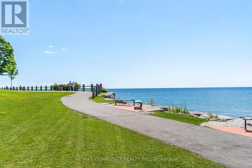 35 Yacht Drive, Clarington (Bowmanville), ON 