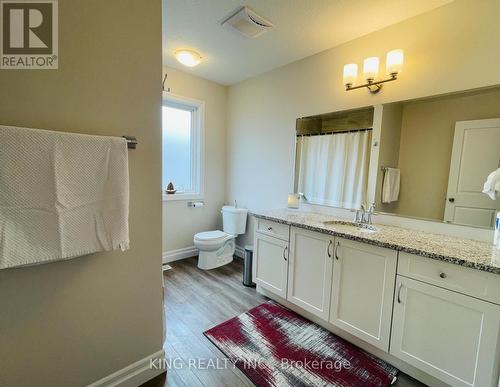 38 Allenwood Road, Springwater, ON - Indoor Photo Showing Bathroom