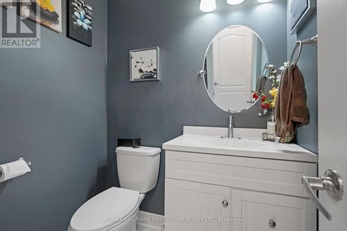 84 Bathgate Crescent, Clarington (Courtice), ON - Indoor Photo Showing Bathroom