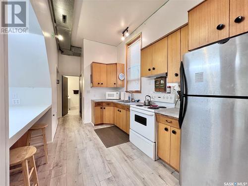 307 Ruby Drive, Hitchcock Bay, SK - Indoor Photo Showing Kitchen