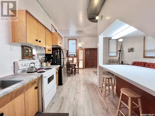 307 Ruby Drive, Hitchcock Bay, SK - Indoor Photo Showing Kitchen