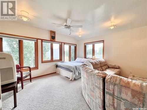 307 Ruby Drive, Hitchcock Bay, SK - Indoor Photo Showing Bedroom