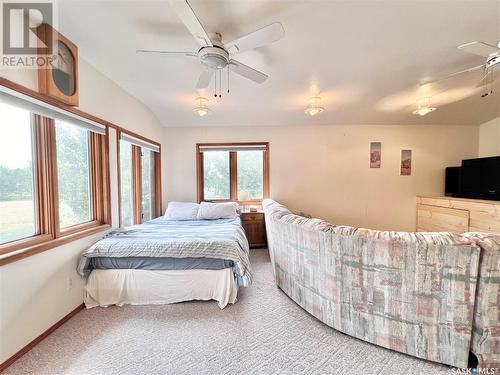 307 Ruby Drive, Hitchcock Bay, SK - Indoor Photo Showing Bedroom