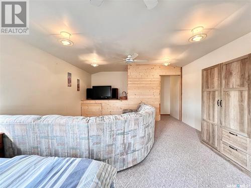 307 Ruby Drive, Hitchcock Bay, SK - Indoor Photo Showing Bedroom