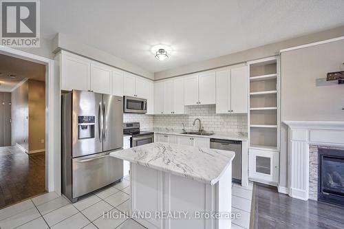 71 Ridgegate Crescent, Halton Hills (Georgetown), ON - Indoor Photo Showing Kitchen