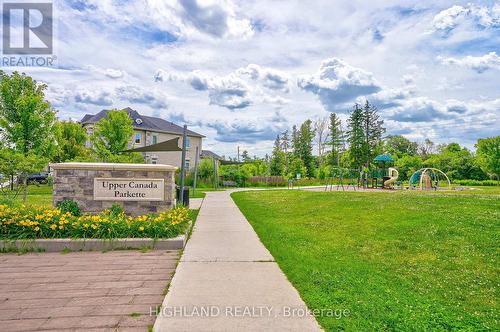 71 Ridgegate Crescent, Halton Hills (Georgetown), ON - Outdoor With View