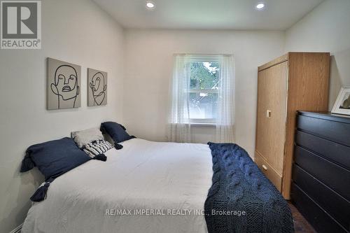 43 Meadowview Avenue, Markham, ON - Indoor Photo Showing Bedroom