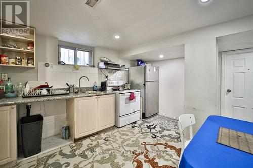 43 Meadowview Avenue, Markham, ON - Indoor Photo Showing Kitchen