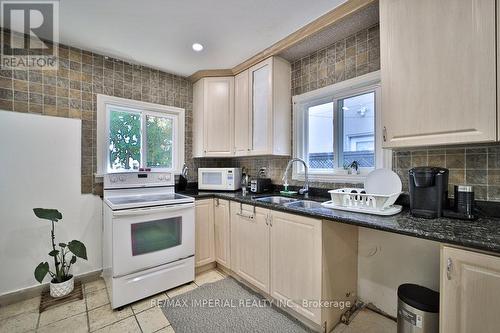 43 Meadowview Avenue, Markham, ON - Indoor Photo Showing Kitchen With Double Sink