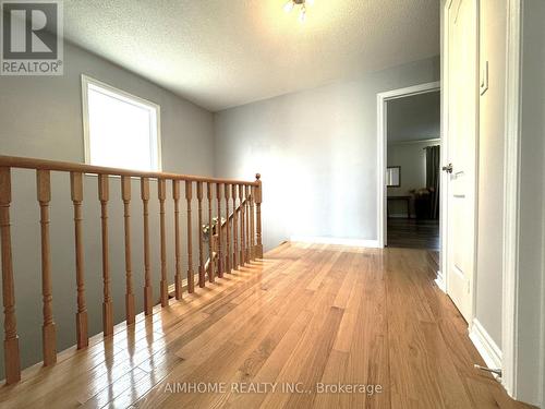 92 Barnwood Drive, Richmond Hill, ON - Indoor Photo Showing Other Room