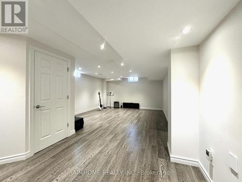 92 Barnwood Drive, Richmond Hill, ON - Indoor