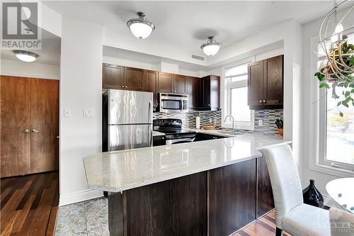 323 Winona Avenue Unit#405, Ottawa, ON - Indoor Photo Showing Kitchen With Upgraded Kitchen