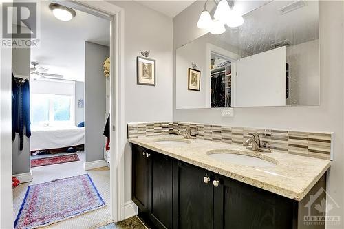 323 Winona Avenue Unit#405, Ottawa, ON - Indoor Photo Showing Bathroom