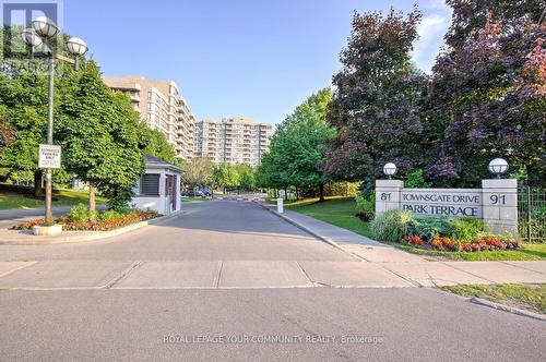 404 - 91 Townsgate Drive, Vaughan, ON - Outdoor