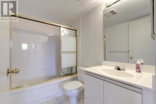 404 - 91 Townsgate Drive, Vaughan, ON - Indoor Photo Showing Bathroom