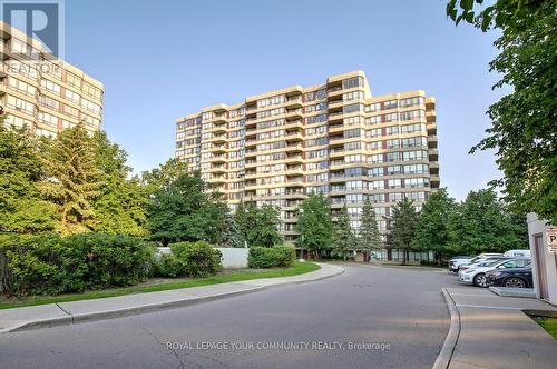 404 - 91 Townsgate Drive, Vaughan, ON - Outdoor With Facade