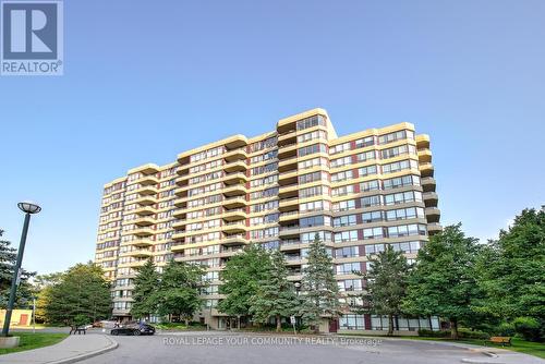 404 - 91 Townsgate Drive, Vaughan, ON - Outdoor With Balcony With Facade