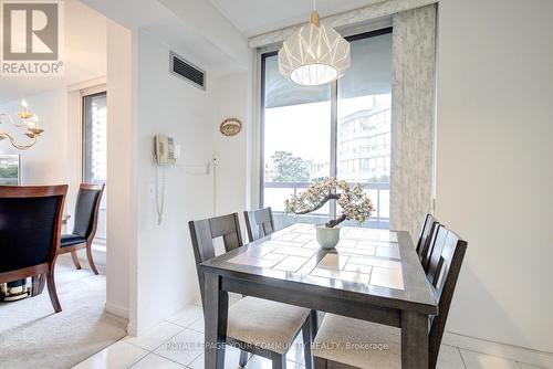 404 - 91 Townsgate Drive, Vaughan, ON - Indoor Photo Showing Dining Room