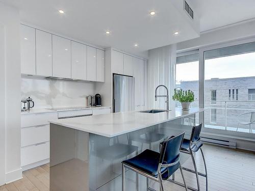 Kitchen - 514-2175 Rue St-Patrick, Montréal (Le Sud-Ouest), QC - Indoor Photo Showing Kitchen With Upgraded Kitchen