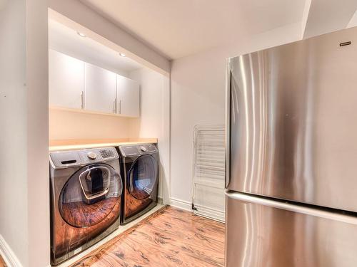 Laundry room - 107 Av. De Charente, Saint-Lambert, QC - Indoor Photo Showing Laundry Room