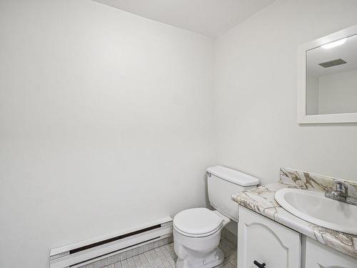 Powder room - 119 Av. Sedgefield, Pointe-Claire, QC 