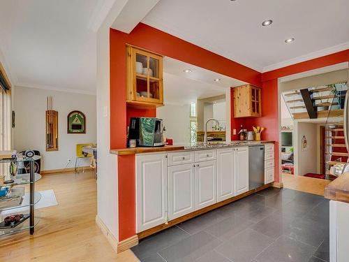 Kitchen - 56 Rue Du Domaine-De-La-Marquise, Saint-Sauveur, QC - Indoor Photo Showing Kitchen