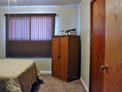 214 Third St, Rainy River, ON - Indoor Photo Showing Bedroom