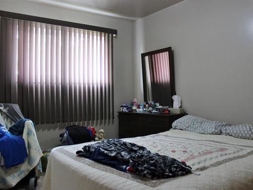 214 Third St, Rainy River, ON - Indoor Photo Showing Bedroom