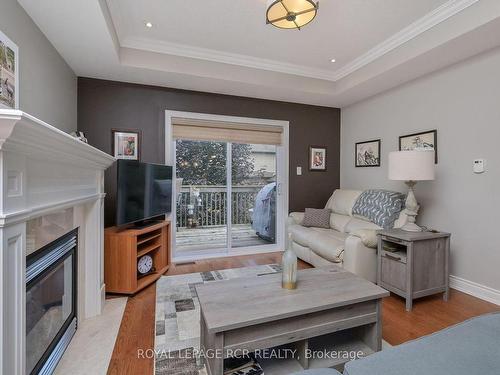 188 Ridge Way, New Tecumseth, ON - Indoor Photo Showing Living Room With Fireplace