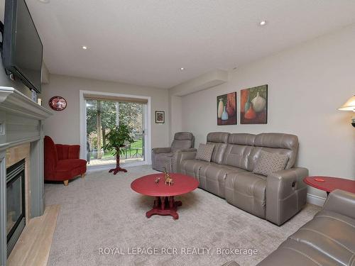 188 Ridge Way, New Tecumseth, ON - Indoor Photo Showing Living Room With Fireplace