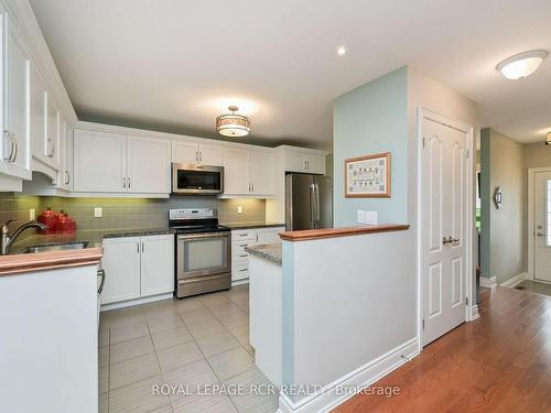 188 Ridge Way, New Tecumseth, ON - Indoor Photo Showing Kitchen