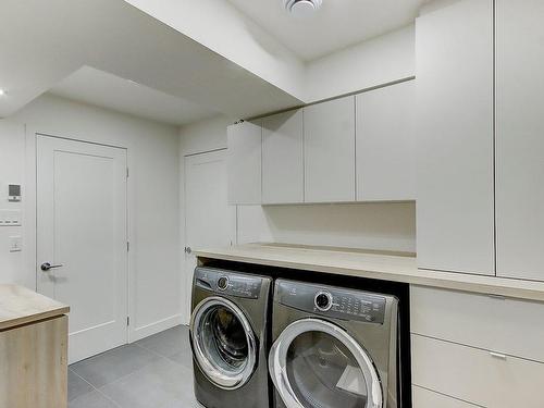 Laundry room - 2048 Rue Des Cèdres, Saint-Bruno-De-Montarville, QC - Indoor Photo Showing Laundry Room