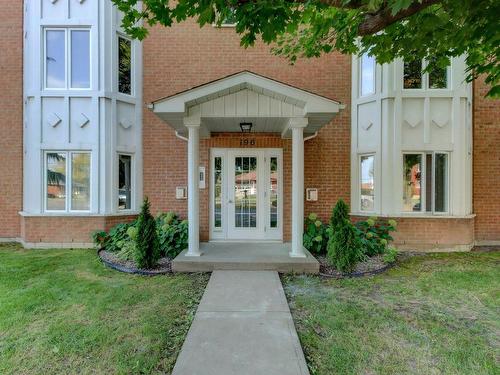 FaÃ§ade - 101-196 Rue Vanier, Saint-Jean-Sur-Richelieu, QC 