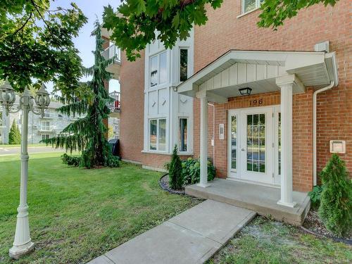 Frontage - 101-196 Rue Vanier, Saint-Jean-Sur-Richelieu, QC 