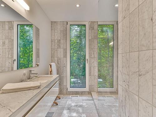 Ensuite bathroom - 77 Ch. Godefroy, Sainte-Anne-Des-Lacs, QC 